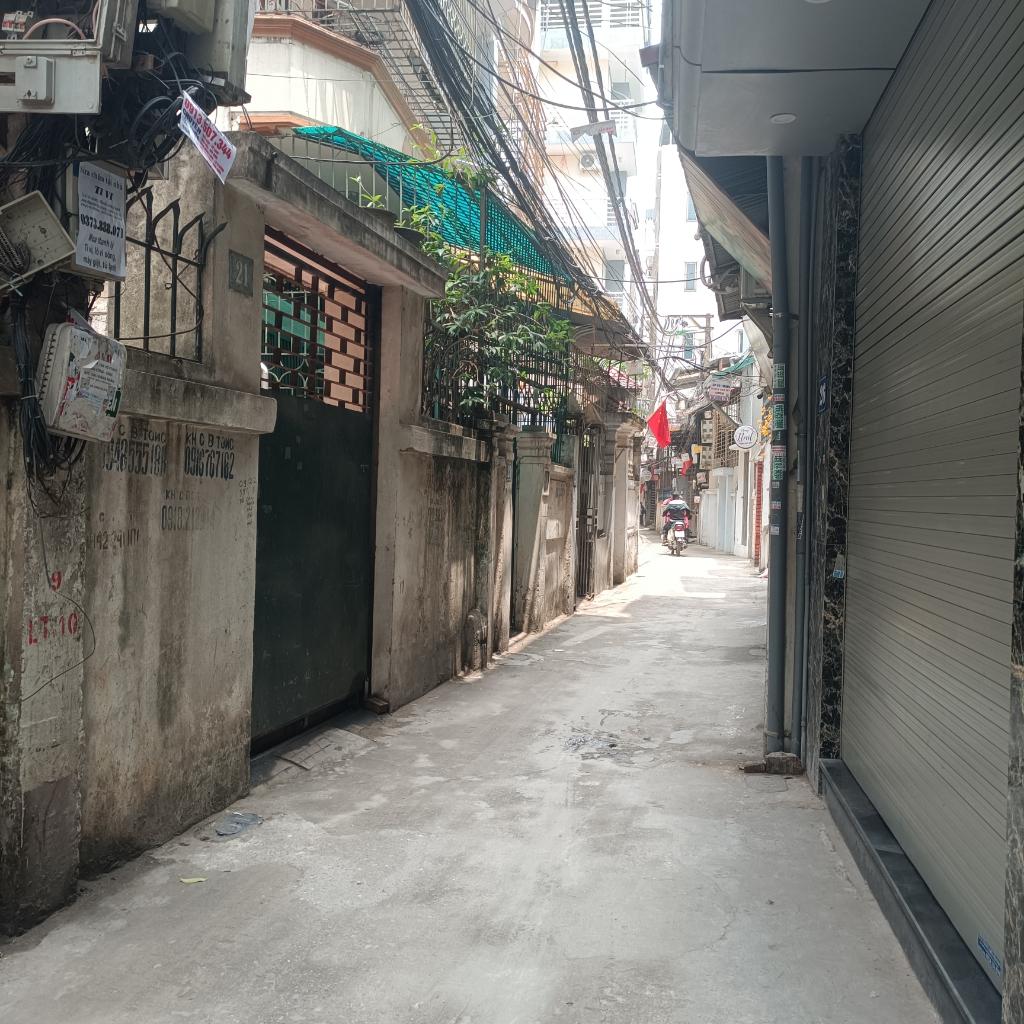 Bán nhà Pháo Đài Láng - diện tích 55.8m2 3 tầng - CỰC HIẾM, THỬA ĐẤT VÀNG - giá 9,9 tỷ