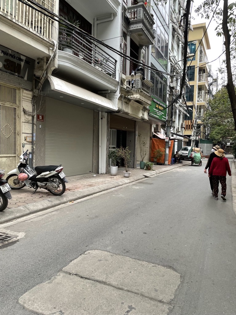 Bán nhà Kim Đồng - diện tích 56.1m2 5 tầng - Ô TÔ TRÁNH - giá 22,9 tỷ