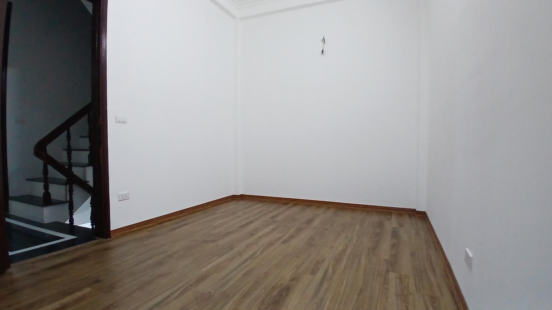 Bán nhà Giáp Nhị - diện tích 41m2 5 tầng - Mặt ngõ ô tô - giá 9,6 tỷ