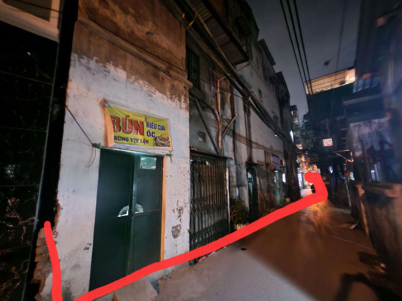 Bán nhà Giải Phóng - diện tích 68m2 3 tầng - ÔTÔ vào nhà - giá 9,35 tỷ