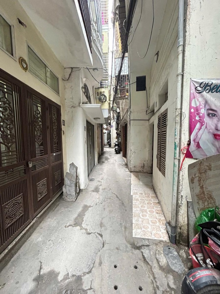 Bán nhà Khâm Thiên - diện tích 29m2 5 tầng - Ngõ rộng ba gác vào được - giá 7,5 tỷ