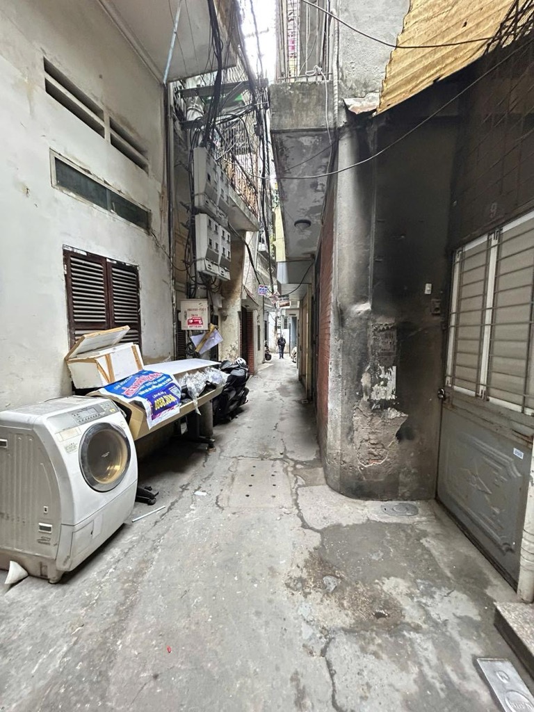 Bán nhà Khâm Thiên - diện tích 29m2 5 tầng - Ngõ rộng ba gác vào được - giá 7,5 tỷ