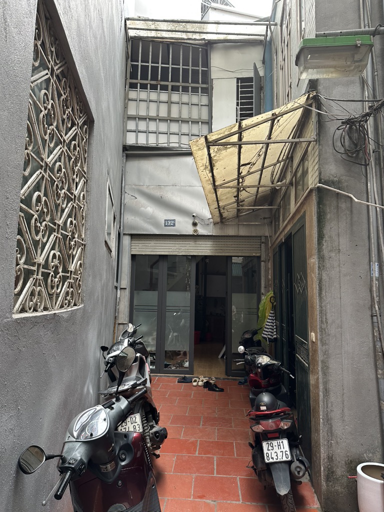 Bán nhà Ngõ Quỳnh - diện tích 69m2 2 tầng - Nhà đẹp hiếm có - giá 11,5 tỷ