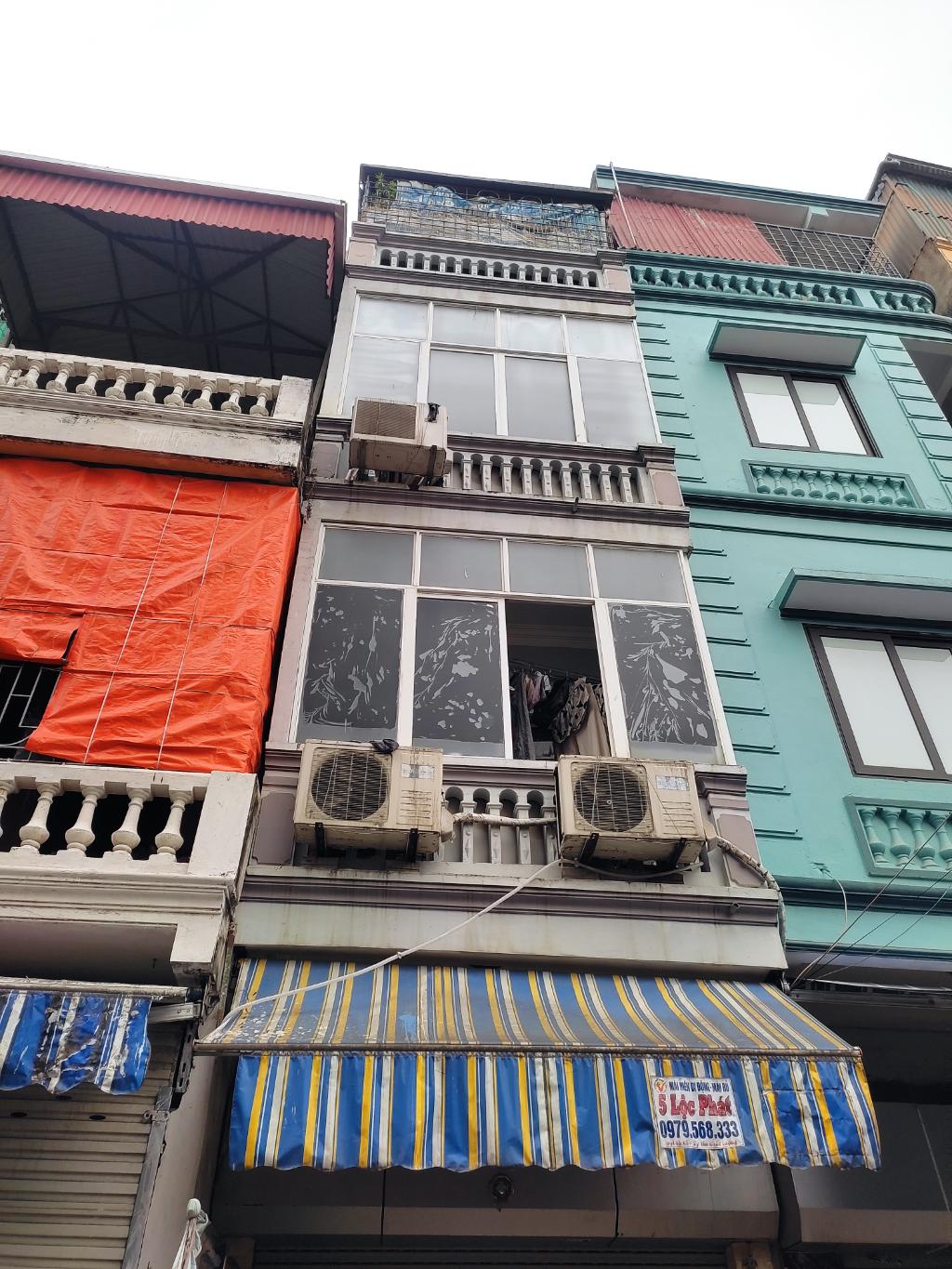 Bán nhà Ngõ Văn Chương - diện tích 48m2 5 tầng - Ô tô tránh - giá 18,2 tỷ