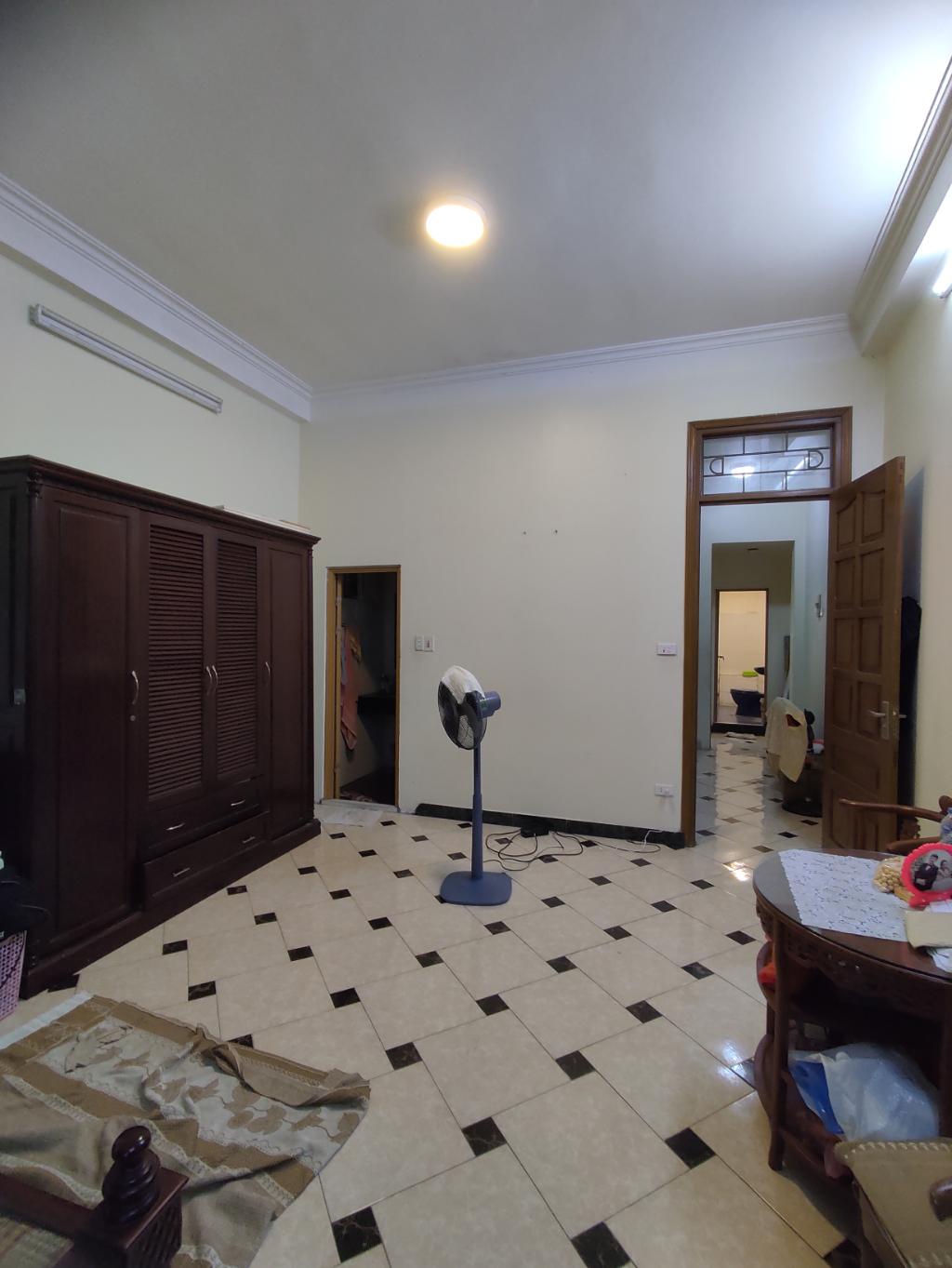 Bán nhà Ngõ Văn Chương - diện tích 48m2 5 tầng - Ô tô tránh - giá 18,2 tỷ