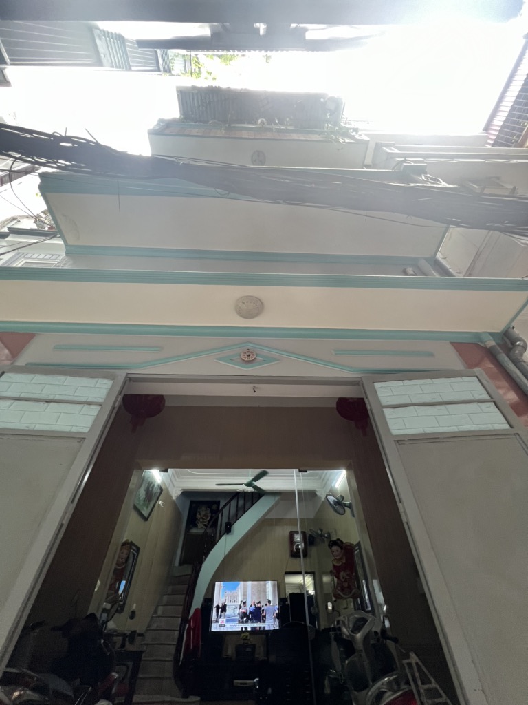 Bán nhà Trương Định - diện tích 50.7m2 3 tầng - Ngõ nông gần 3 trường đại học lớn - giá 9,5 tỷ