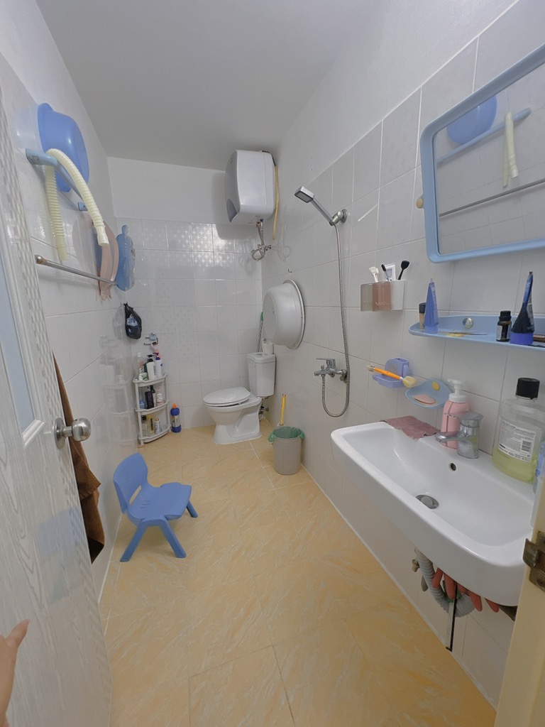 Bán nhà Trương Định - diện tích 50.7m2 3 tầng - Ngõ nông gần 3 trường đại học lớn - giá 9,5 tỷ