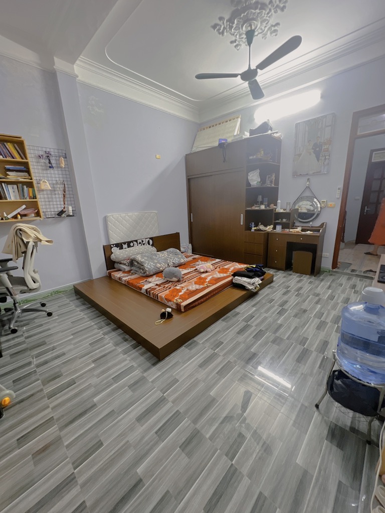 Bán nhà Trương Định - diện tích 50.7m2 3 tầng - Ngõ nông gần 3 trường đại học lớn - giá 9,5 tỷ