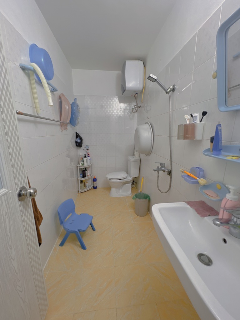 Bán nhà Trương Định - diện tích 50.7m2 3 tầng - Ngõ nông gần 3 trường đại học lớn - giá 9,5 tỷ