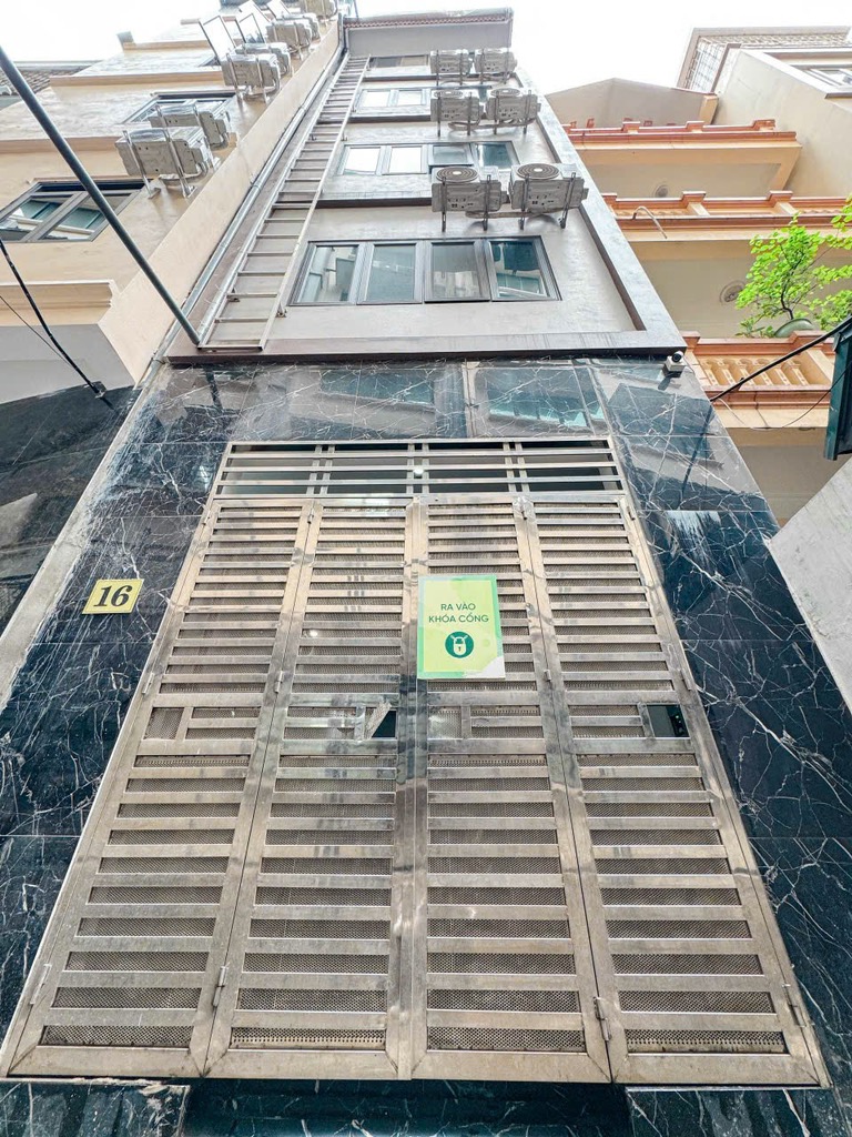 Bán nhà Láng - diện tích 62.5m2 5 tầng - 13 phòng khép kín - giá 16 tỷ