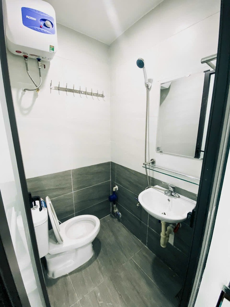 Bán nhà Láng - diện tích 62.5m2 5 tầng - 13 phòng khép kín - giá 16 tỷ