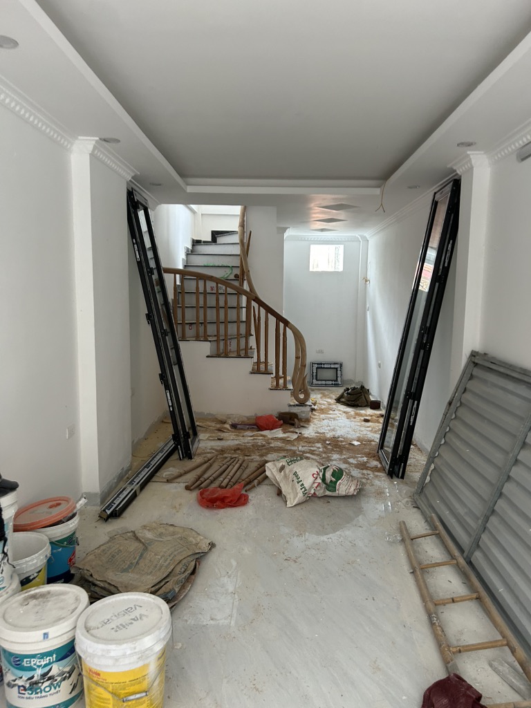 Bán nhà Nguyễn Khoái - diện tích 42,4m2 4 tầng - ô tô đỗ cửa - giá 8,9 tỷ