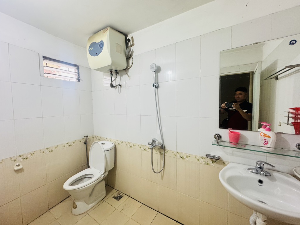 Bán nhà Ngọc Hồi - diện tích 33,3m2 5 tầng - Ô TÔ ĐỖ CỔNG - GẦN PHỐ - GẦN HỒ LINH ĐÀM - giá 7,9 tỷ