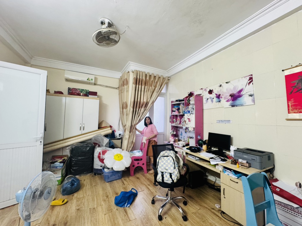 Bán nhà Ngọc Hồi - diện tích 33,3m2 5 tầng - Ô TÔ ĐỖ CỔNG - GẦN PHỐ - GẦN HỒ LINH ĐÀM - giá 7,9 tỷ