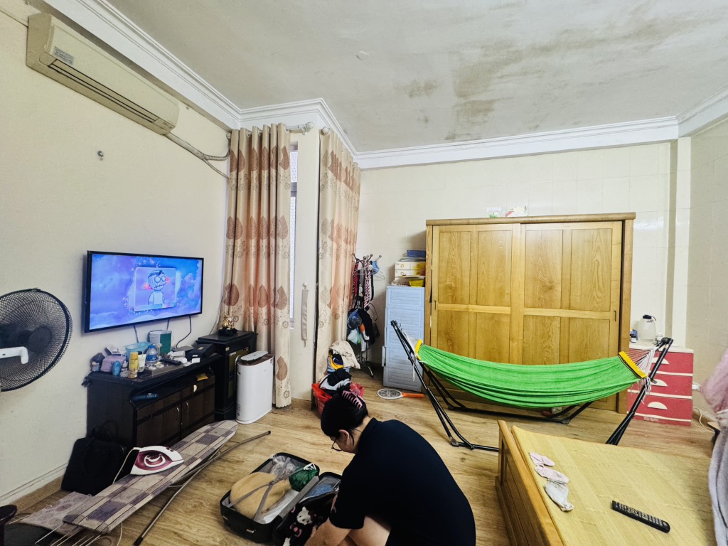 Bán nhà Ngọc Hồi - diện tích 33,3m2 5 tầng - Ô TÔ ĐỖ CỔNG - GẦN PHỐ - GẦN HỒ LINH ĐÀM - giá 7,9 tỷ