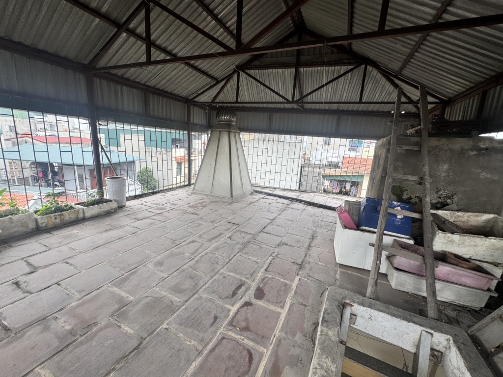 Bán nhà Ngọc Hồi - diện tích 33,3m2 5 tầng - Ô TÔ ĐỖ CỔNG - GẦN PHỐ - GẦN HỒ LINH ĐÀM - giá 7,9 tỷ