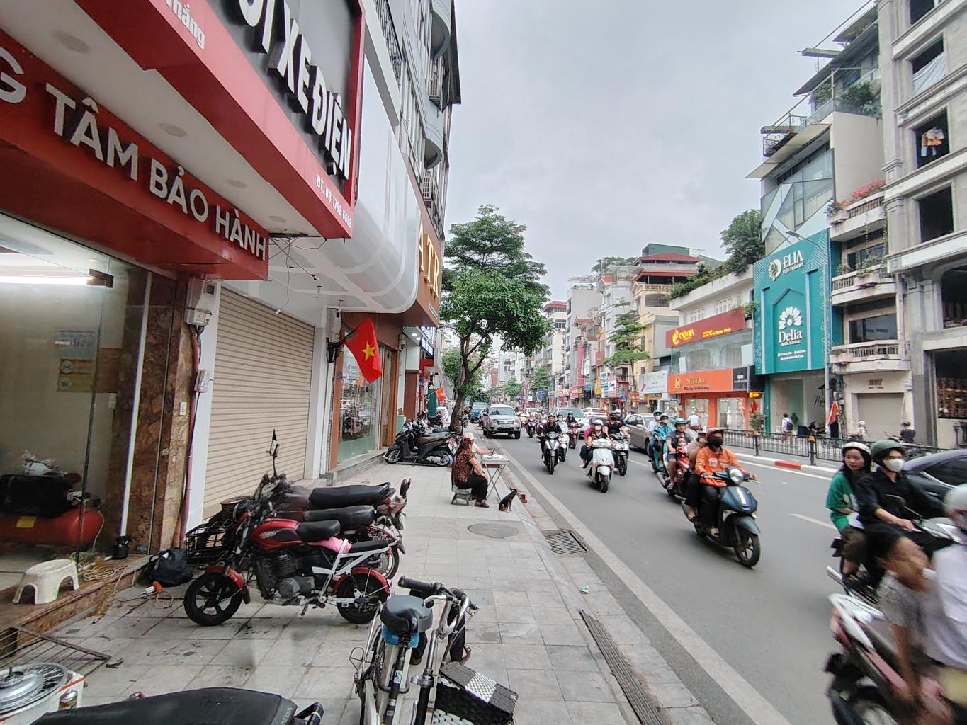 Bán nhà Tôn Đức Thắng - diện tích 37,8m2 5 tầng - SIÊU PHẨM MẶT PHỐ - VỈA HÈ RỘNG - KINH DOANH SẦM UẤT - giá 23,5 tỷ