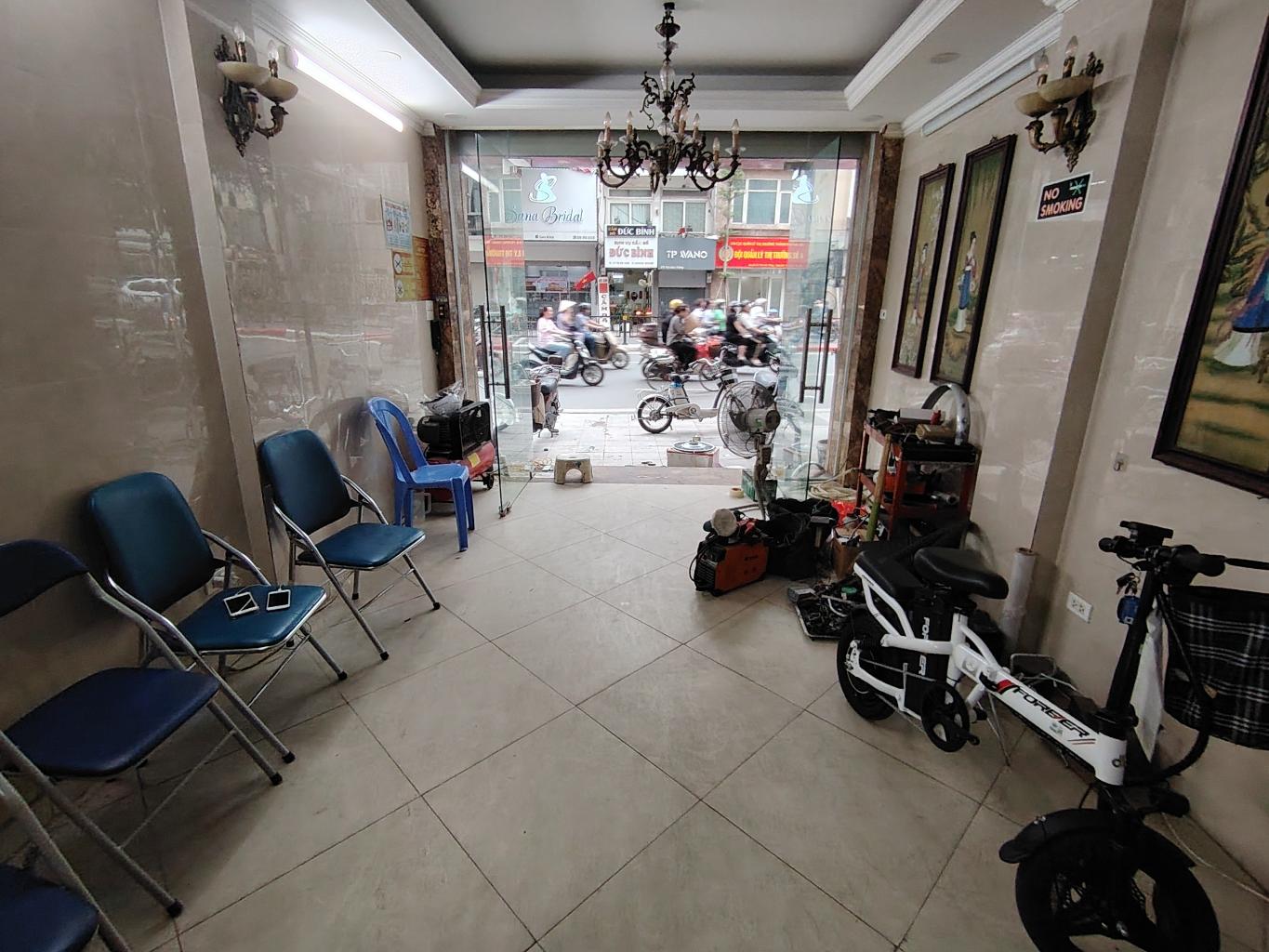 Bán nhà Tôn Đức Thắng - diện tích 37,8m2 5 tầng - SIÊU PHẨM MẶT PHỐ - VỈA HÈ RỘNG - KINH DOANH SẦM UẤT - giá 23,5 tỷ