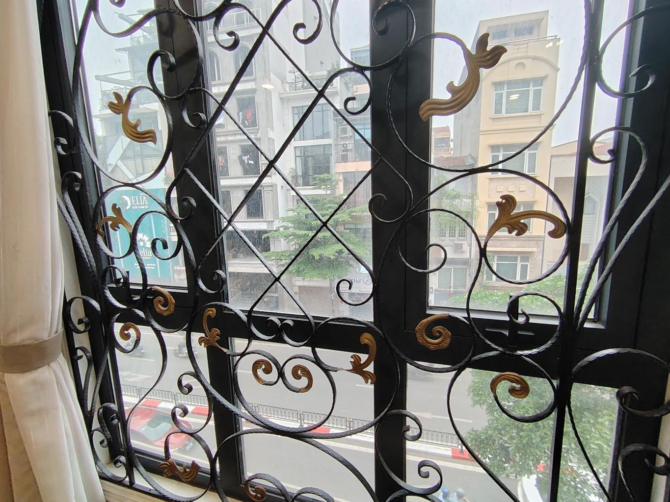 Bán nhà Tôn Đức Thắng - diện tích 37,8m2 5 tầng - SIÊU PHẨM MẶT PHỐ - VỈA HÈ RỘNG - KINH DOANH SẦM UẤT - giá 23,5 tỷ