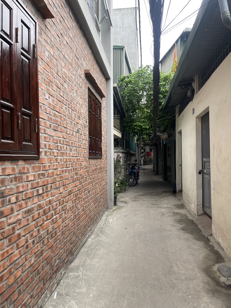 Bán nhà Lĩnh Nam - diện tích 44.7m2 2 tầng - Lô góc, nhà đẹp hiếm có - giá 4,2 tỷ