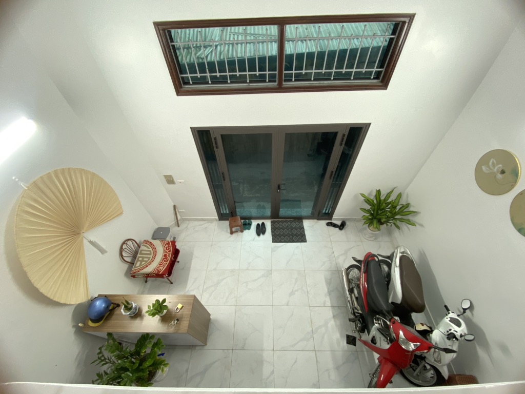 Bán nhà Thái Thịnh - diện tích 28,1m2 4 tầng - Lô góc 2 mặt thoáng - giá 13,5 tỷ