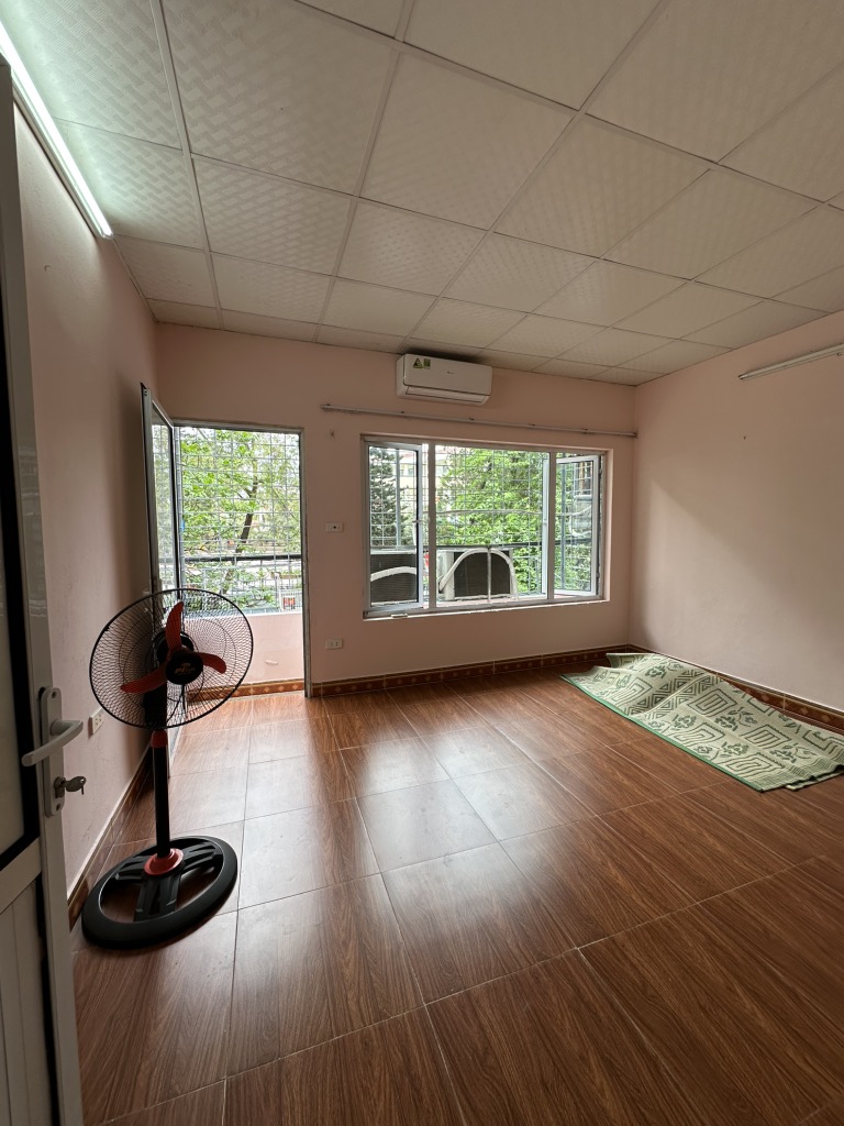 Bán nhà Thanh Xuân Bắc - diện tích 32m2 3 tầng - KINH DOANH - Ô TÔ - VỈA HÈ DỪNG ĐỖ THOẢI MÁI - giá 4,6 tỷ