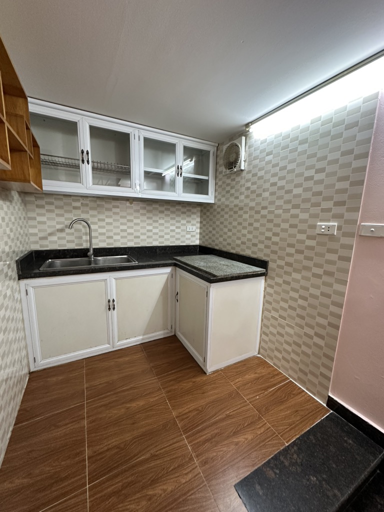 Bán nhà Thanh Xuân Bắc - diện tích 32m2 3 tầng - KINH DOANH - Ô TÔ - VỈA HÈ DỪNG ĐỖ THOẢI MÁI - giá 4,6 tỷ