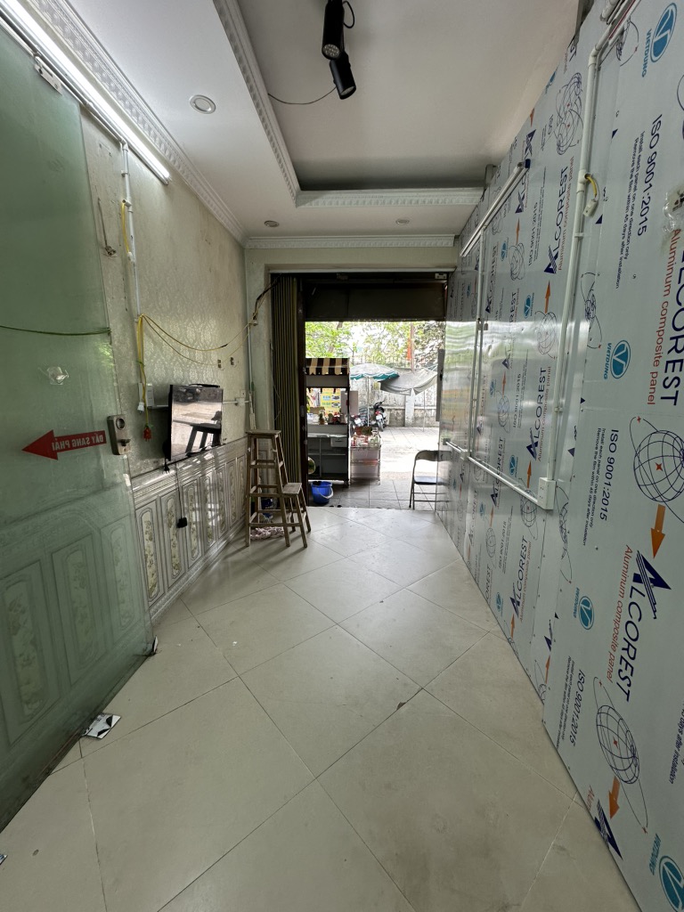 Bán nhà Thanh Xuân Bắc - diện tích 32m2 3 tầng - KINH DOANH - Ô TÔ - VỈA HÈ DỪNG ĐỖ THOẢI MÁI - giá 4,6 tỷ