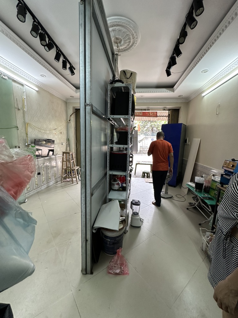 Bán nhà Thanh Xuân Bắc - diện tích 32m2 3 tầng - KINH DOANH - Ô TÔ - VỈA HÈ DỪNG ĐỖ THOẢI MÁI - giá 4,6 tỷ