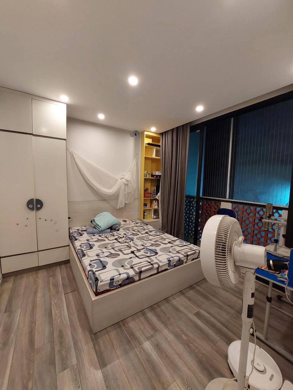 Bán nhà Khương Trung - diện tích 60m2 4 tầng - Ô tô đỗ 5 mét - giá 14,5 tỷ