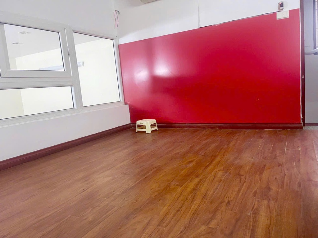 Bán nhà Hoàng Mai - diện tích 56.2m2 3 tầng - gần ô tô - giá 10,7 tỷ