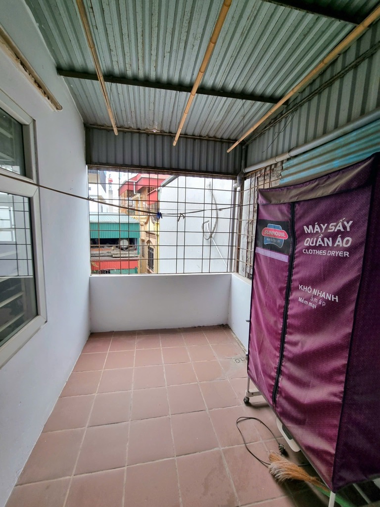 Bán nhà Hoàng Mai - diện tích 56.2m2 3 tầng - gần ô tô - giá 10,7 tỷ