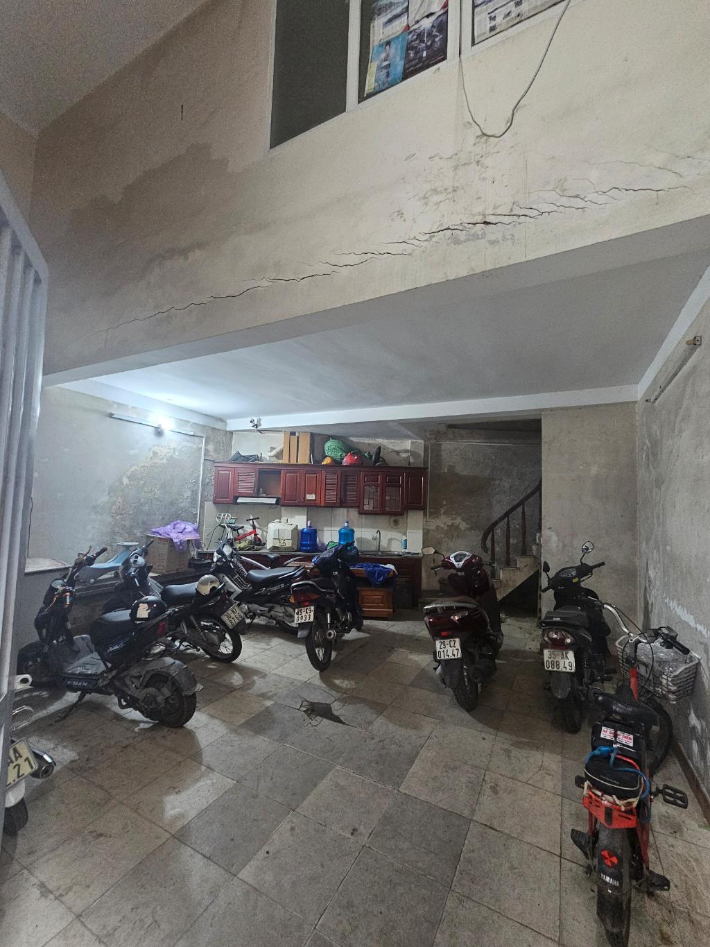 Bán nhà Bạch Mai - diện tích 38.4m2 4 tầng - Nhà hiếm Khu Bắc - Kinh - Xây - giá 7,2 tỷ