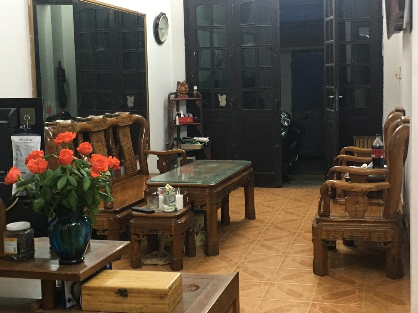 Bán nhà Lê Trọng Tấn - diện tích 72.9m2 3 tầng - Ô TÔ ĐỖ CỬA - giá 16,8 tỷ