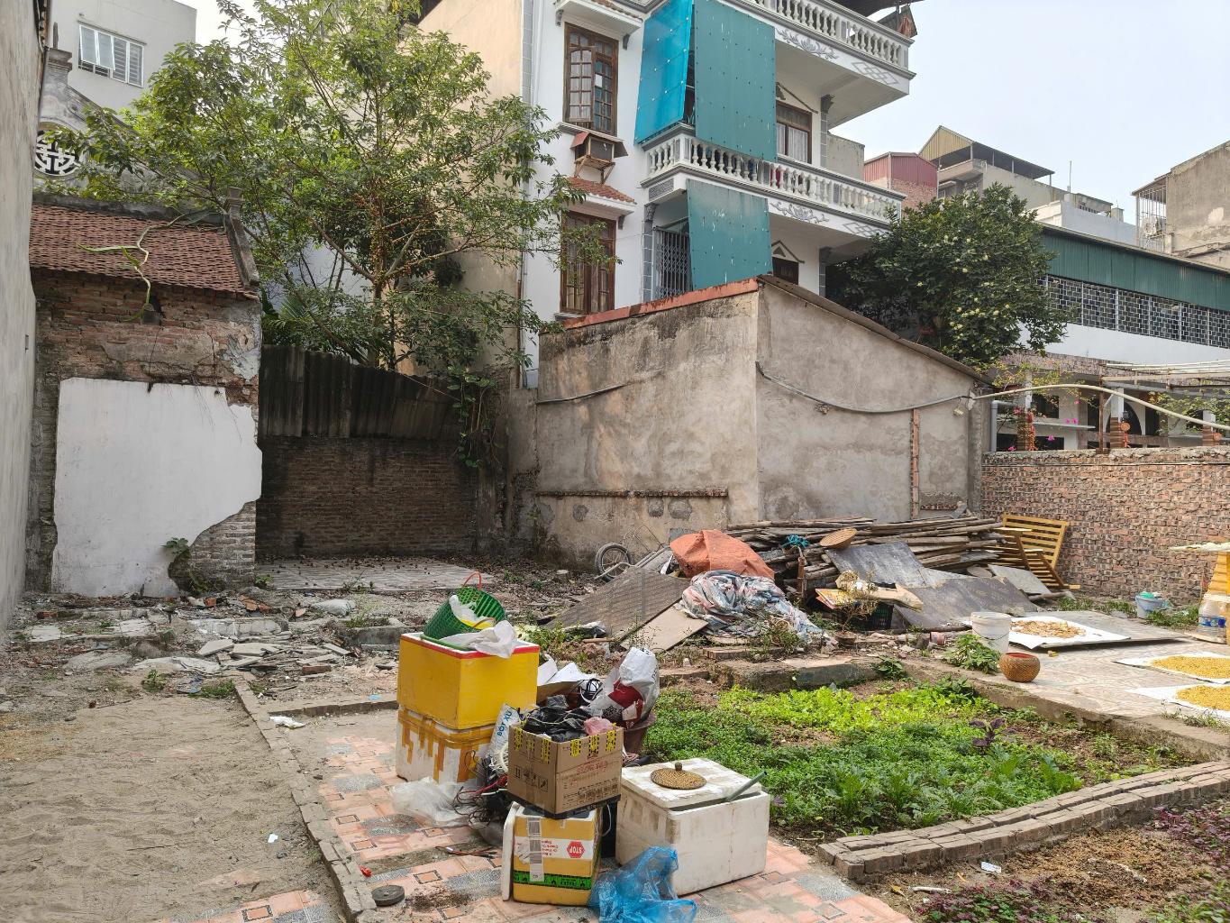 Bán nhà Minh Khai - diện tích 31m2 1 tầng - ngõ thông, gần ô tô - giá 4 tỷ