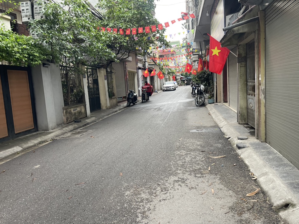 Bán nhà Minh Khai - diện tích 60.5m2 5 tầng - Ô TÔ TRÁNH - giá 16,2 tỷ