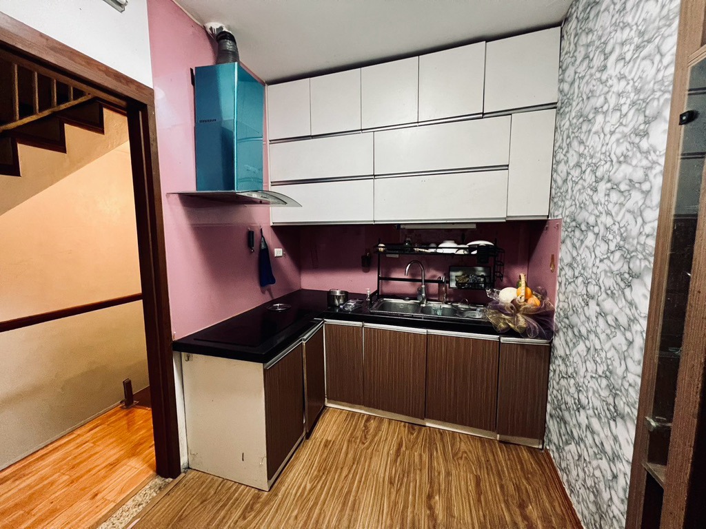 Bán nhà Khâm Thiên - 36.6m2 4 tầng - gần phố, gần Ô tô - giá 6.25 tỷ
