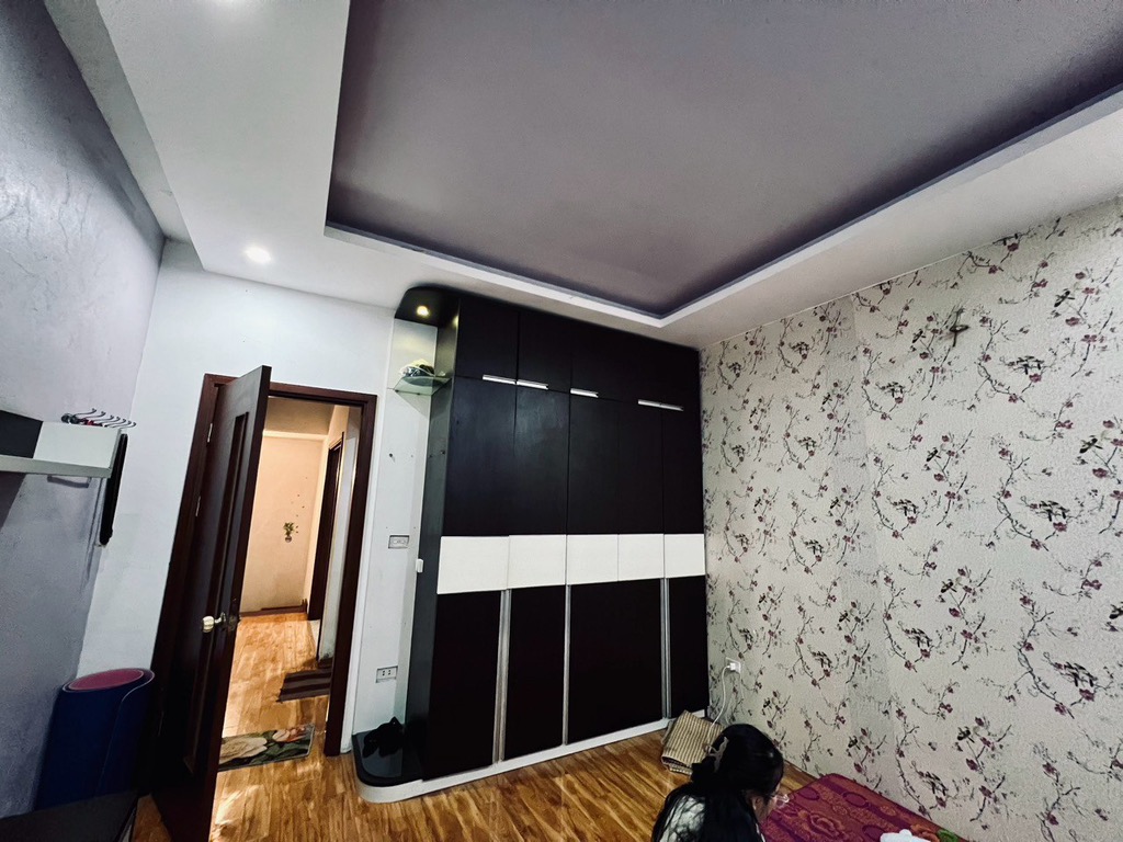 Bán nhà Khâm Thiên - 36.6m2 4 tầng - gần phố, gần Ô tô - giá 6.25 tỷ