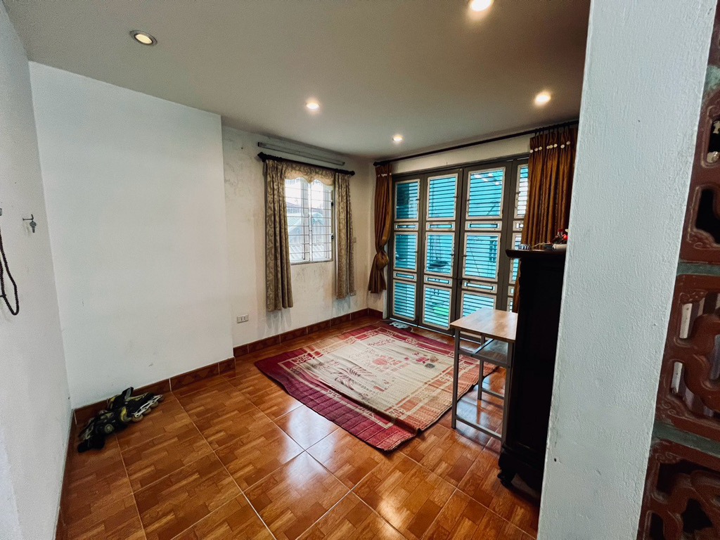 Bán nhà Khâm Thiên - 36.6m2 4 tầng - gần phố, gần Ô tô - giá 6.25 tỷ