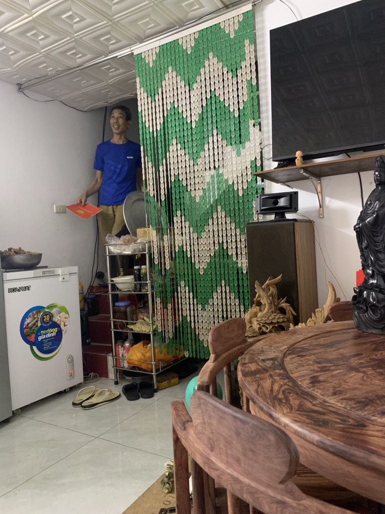 Bán nhà Nguyên Hồng - diện tích 40m2 1 tầng - Ô tô tránh vỉa hè - giá 5,7 tỷ