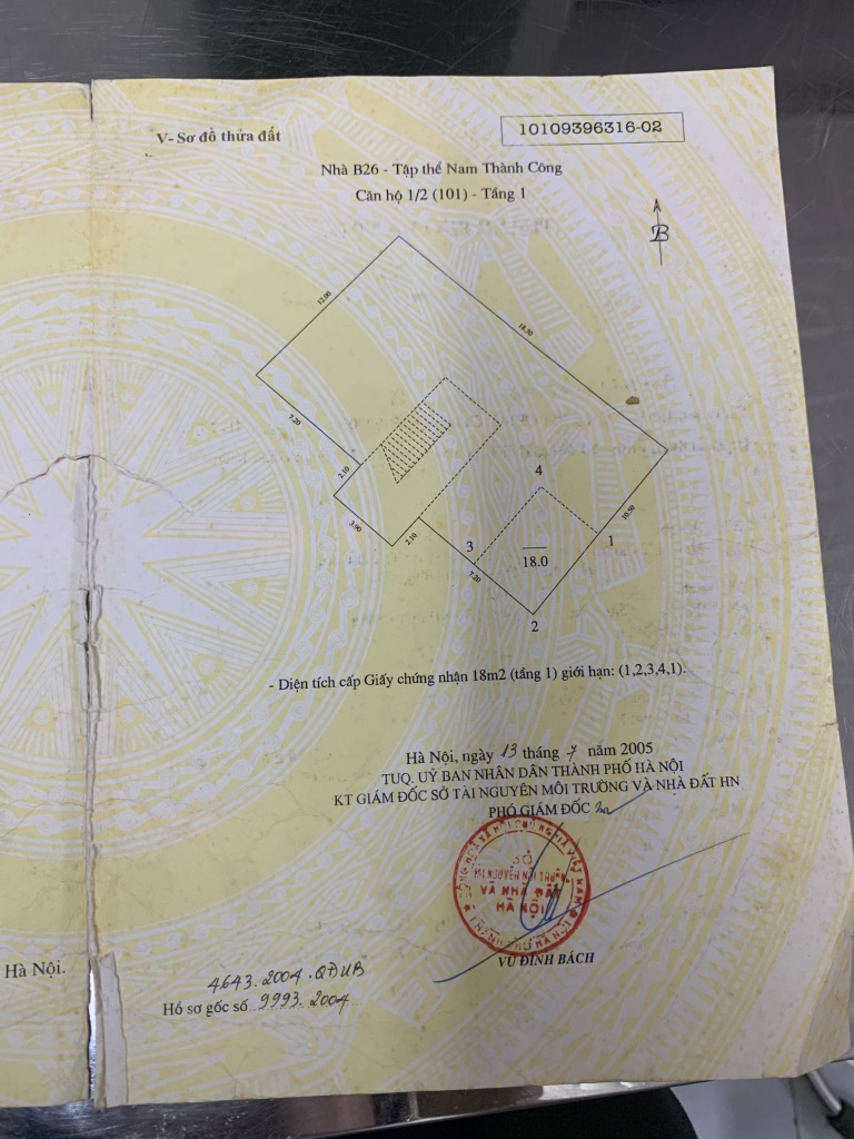 Bán nhà Nguyên Hồng - diện tích 40m2 1 tầng - Ô tô tránh vỉa hè - giá 5,7 tỷ