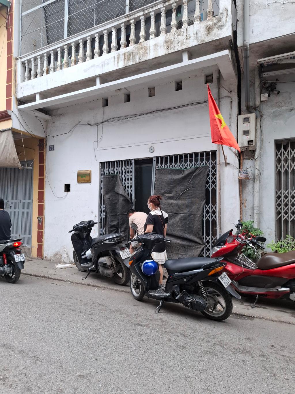 Bán nhà Trần Quý Cáp - diện tích 33m2 2 tầng - Mặt ngõ ô tô tránh - giá 8,25 tỷ