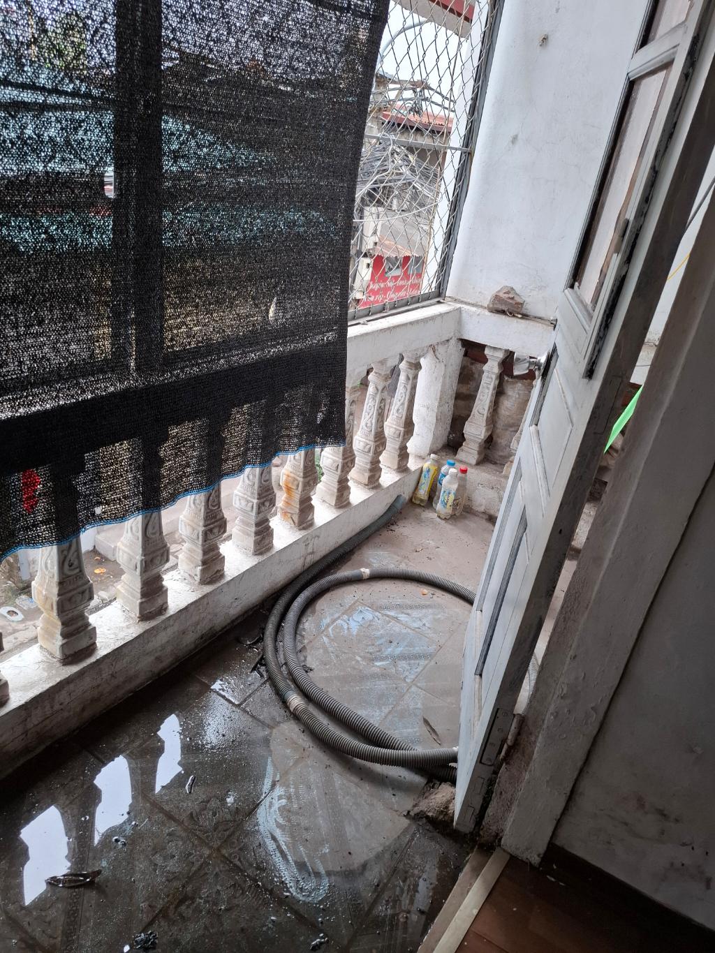 Bán nhà Trần Quý Cáp - diện tích 33m2 2 tầng - Mặt ngõ ô tô tránh - giá 8,25 tỷ