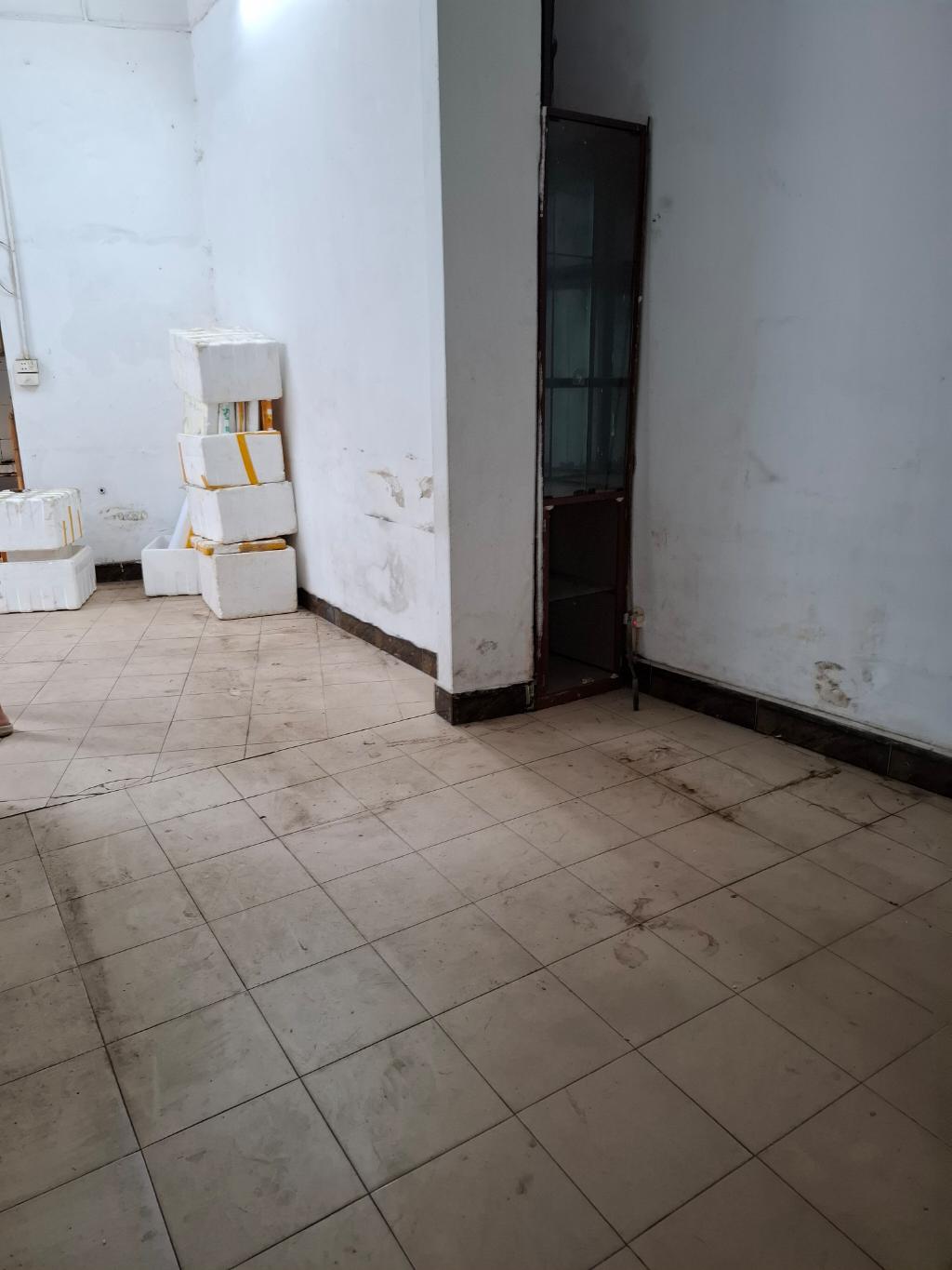 Bán nhà Trần Quý Cáp - diện tích 33m2 2 tầng - Mặt ngõ ô tô tránh - giá 8,25 tỷ