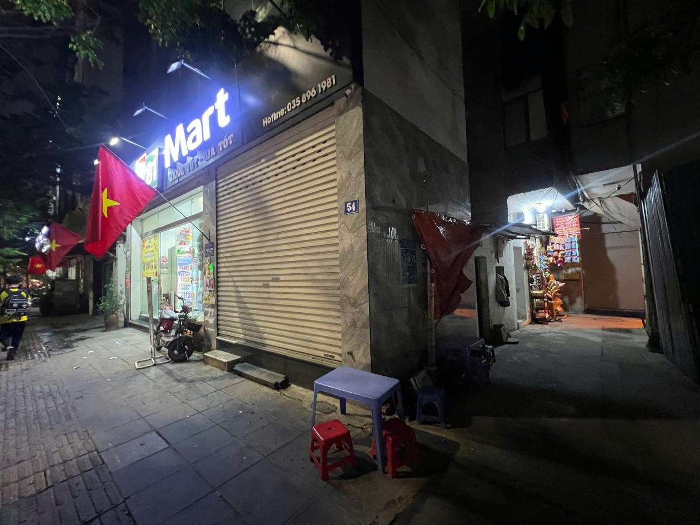 Bán nhà Ngõ Lao Động - diện tích 8m2 1 tầng - ô tô đỗ cửa - giá 1,9 tỷ