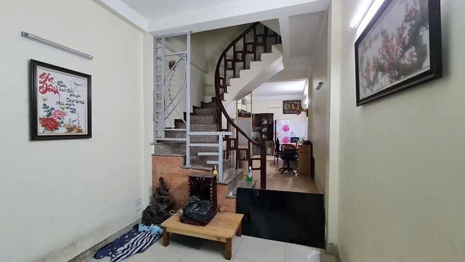 Bán nhà Định Công - diện tích 53.4m2 4 tầng - ô tô tránh - giá 10,4 tỷ