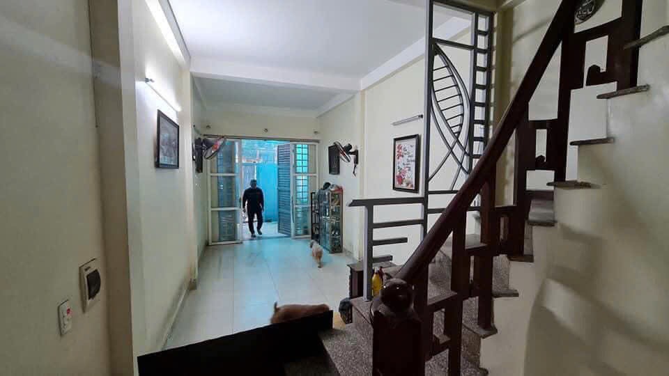 Bán nhà Định Công - diện tích 53.4m2 4 tầng - ô tô tránh - giá 10,4 tỷ