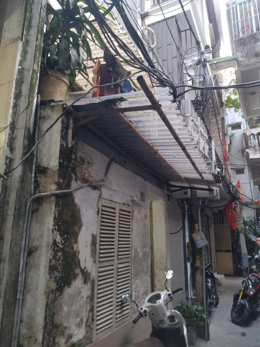 Bán nhà Lương Yên - diện tích 47m2 1 tầng - Nhà cấp 4, Sổ đỏ chính chủ - giá 9,6 tỷ