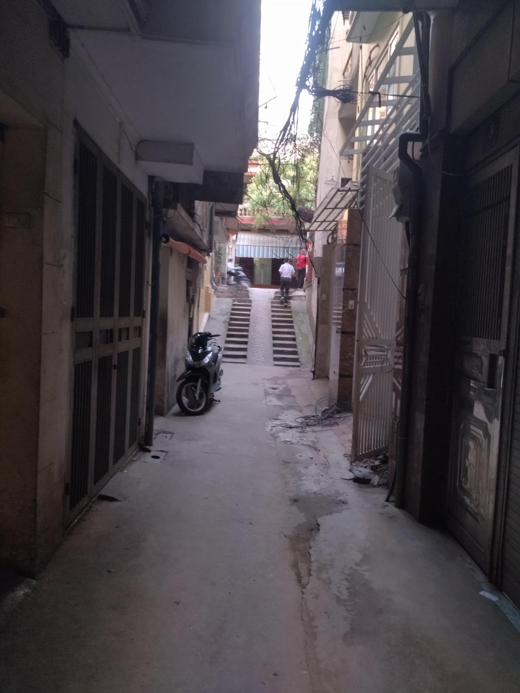 Bán nhà Lương Yên - diện tích 47m2 1 tầng - Nhà cấp 4, Sổ đỏ chính chủ - giá 9,6 tỷ