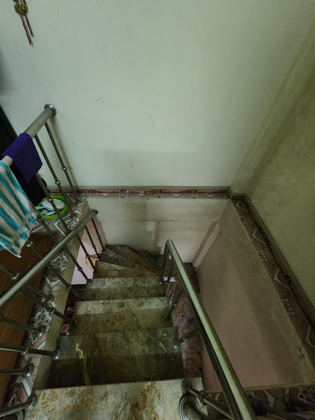 Bán nhà Quốc Tử Giám - diện tích 27,9m2 4 tầng - Gần phố - Hiếm nhà bán - giá 6,5 tỷ